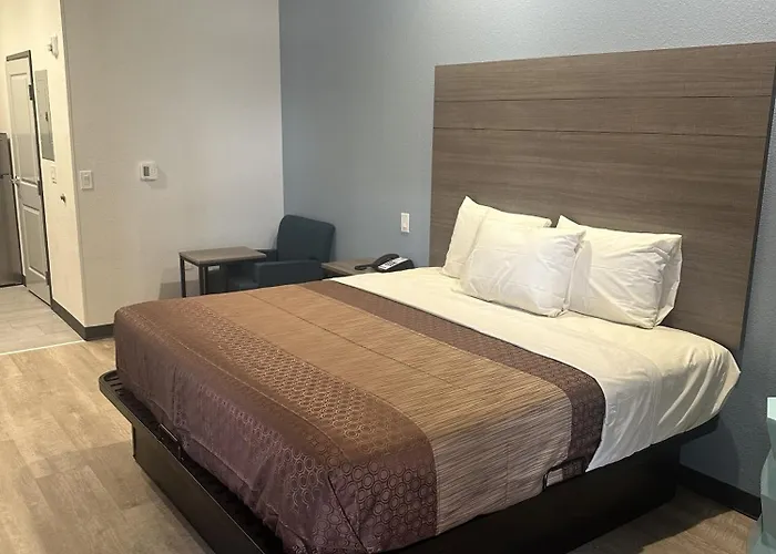 Motel M&m And