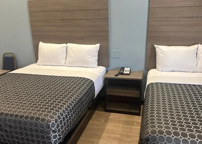 Motel M&m And